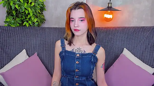 Snapshot of as1an_girlfriend chatting on 12/08/24, 04:14 as1an girlfriend online show from 12/08/24, 04:14