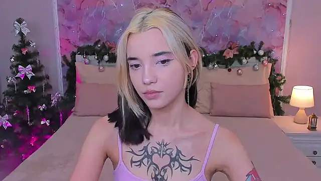 Snapshot of as1an_girlfriend chatting on 12/29/24, 10:45 as1an girlfriend online show from 12/29/24, 10:45