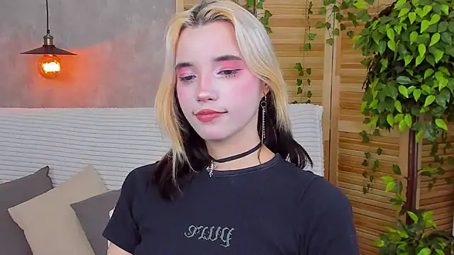 Snapshot of as1an_girlfriend chatting on 01/28/25, 07:43 as1an girlfriend online show from 01/28/25, 07:43