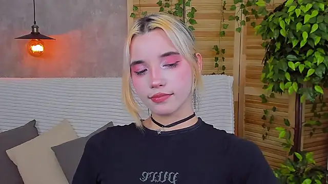 Snapshot of as1an_girlfriend chatting on 01/28/25, 10:45 as1an girlfriend online show from 01/28/25, 10:45