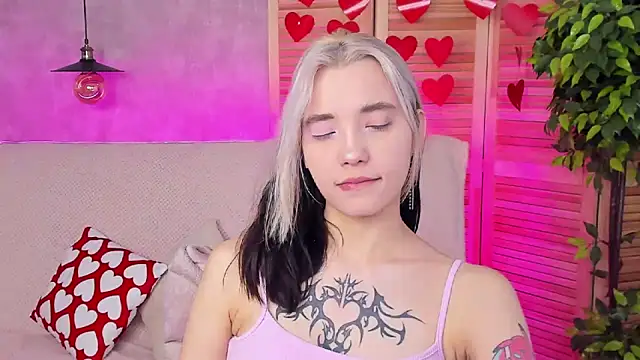 Snapshot of as1an_girlfriend chatting on 02/19/25, 07:06 as1an girlfriend online show from 02/19/25, 07:06