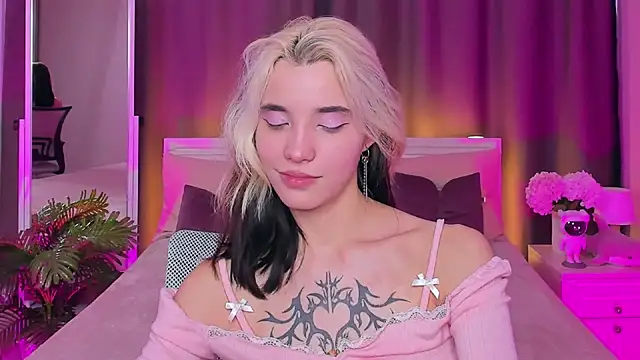 Snapshot of as1an_girlfriend chatting on 03/13/25, 06:16 as1an girlfriend online show from 03/13/25, 06:16