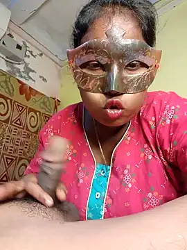 Snapshot of tinabhabhi chatting on 10/21/25, 10:38 tinabhabhi online show from 10/21/25, 10:38
