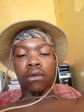 Snapshot of the666D chatting on 12/13/24, 10:51 the666D online show from 12/13/24, 10:51