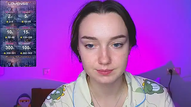 Snapshot of Wild_Sophie_ chatting on 01/11/25, 05:51 Wild Sophie online show from 01/11/25, 05:51