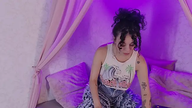KatherineGomez online show from 06/18/26, 09:14