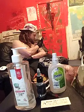 Ozomitro online show from 11/11/25, 10:10