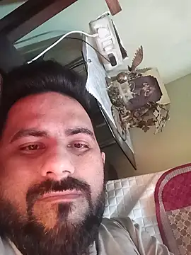 Snapshot of Vickymehra005 chatting on 01/12/25, 07:10 Vickymehra005 online show from 01/12/25, 07:10