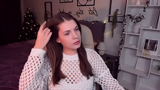 Snapshot of BellaSweetHeart chatting on 01/13/25, 01:17 BellaSweetHeart online show from 01/13/25, 01:17