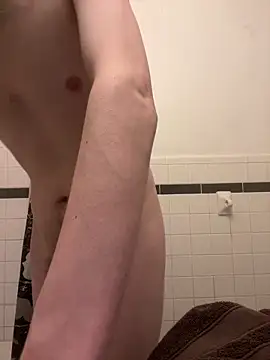 tallnerdyguy online show from 02/07/25, 02:40