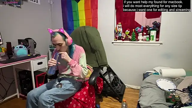 tallnerdyguy online show from 03/12/25, 01:36