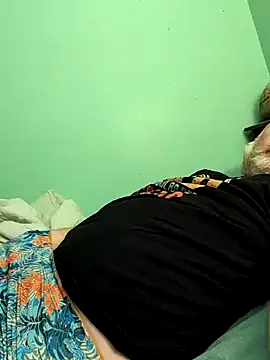 Snapshot of lawless779 chatting on 01/04/25, 07:13 lawless779 online show from 01/04/25, 07:13