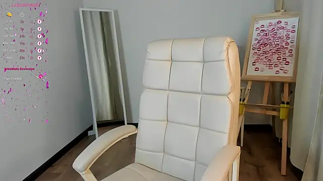 Snapshot of margeriTirell chatting on 03/08/25, 06:21 margeriTirell online show from 03/08/25, 06:21