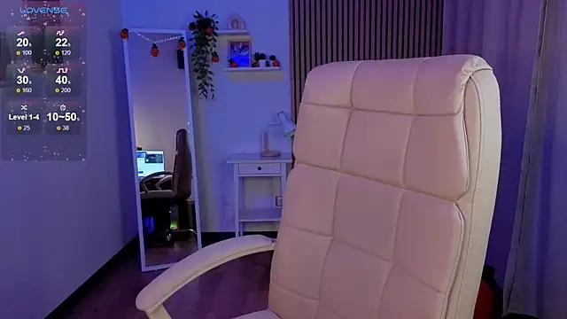 margeriTirell online show from 11/06/25, 02:45