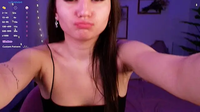 margeriTirell online show from 11/28/25, 03:09