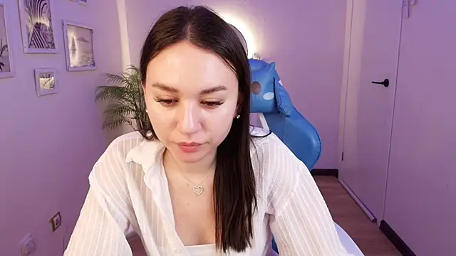 margeriTirell online show from 05/01/26, 02:49