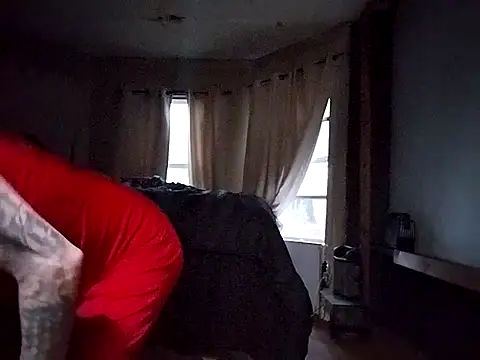 Snapshot of ivylee31 chatting on 12/08/24, 10:14 ivylee31 online show from 12/08/24, 10:14