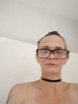 Snapshot of ivylee31 chatting on 01/31/25, 02:37 ivylee31 online show from 01/31/25, 02:37