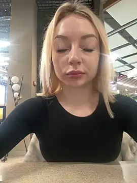 Snapshot of melissa_grr chatting on 12/19/25, 11:06 melissa grr online show from 12/19/25, 11:06