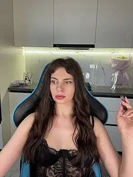 CurlyLara online show from 04/25/26, 01:41