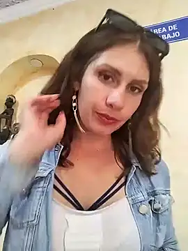 Alysson-- online show from 01/14/25, 07:11