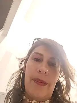 Alysson-- online show from 02/04/25, 02:32