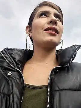 Alysson-- online show from 02/18/25, 01:11