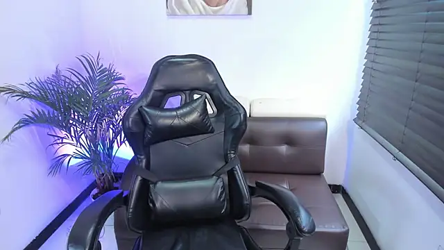 lunoxx  online show from 11/14/25, 04:49