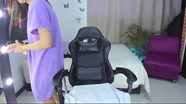 lunoxx  online show from 11/29/25, 03:53