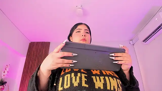 AmberiniHoffman online show from 10/19/25, 12:28