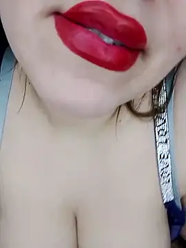 Snapshot of sexy-mariya chatting on 12/18/25, 03:51 sexy-mariya online show from 12/18/25, 03:51