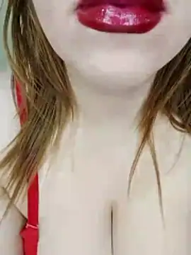 Snapshot of sexy-mariya chatting on 03/03/26, 04:07 sexy-mariya online show from 03/03/26, 04:07