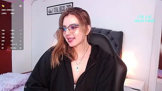 Snapshot of Thea_Aphros_ chatting on 02/11/25, 11:54 Thea Aphros online show from 02/11/25, 11:54