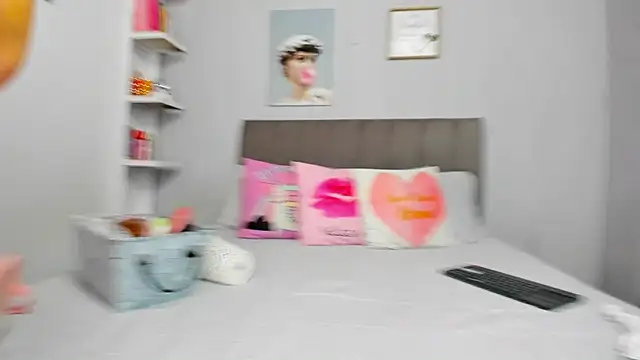 naughtyloverss online show from 06/27/26, 04:01