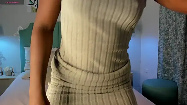 Khenta Michells online show from 03/10/25, 10:04