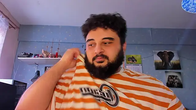 Snapshot of teddy_alan chatting on 02/06/25, 09:53 teddy alan online show from 02/06/25, 09:53