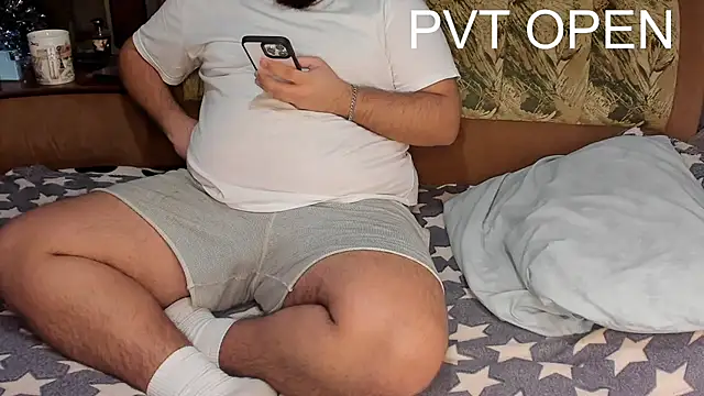 Snapshot of teddy_alan chatting on 02/22/25, 05:02 teddy alan online show from 02/22/25, 05:02