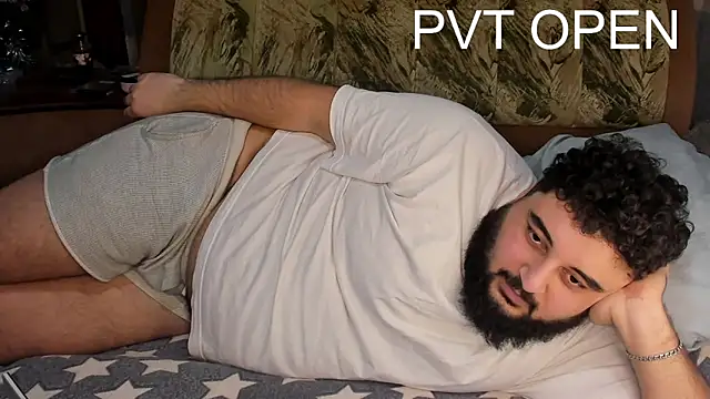 Snapshot of teddy_alan chatting on 02/23/25, 05:39 teddy alan online show from 02/23/25, 05:39