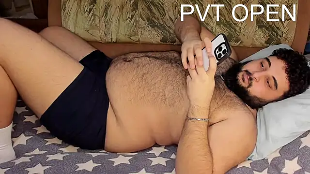 Snapshot of teddy_alan chatting on 02/26/25, 04:56 teddy alan online show from 02/26/25, 04:56