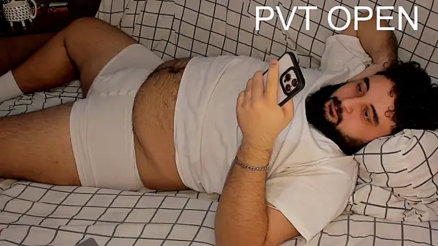 Snapshot of teddy_alan chatting on 03/05/25, 05:18 teddy alan online show from 03/05/25, 05:18