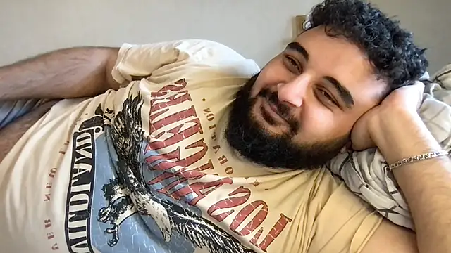 Snapshot of teddy_alan chatting on 09/18/25, 01:24 teddy alan online show from 09/18/25, 01:24