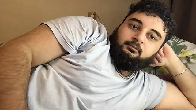 Snapshot of teddy_alan chatting on 10/14/25, 08:37 teddy alan online show from 10/14/25, 08:37