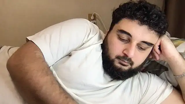 Snapshot of teddy_alan chatting on 10/18/25, 04:30 teddy alan online show from 10/18/25, 04:30