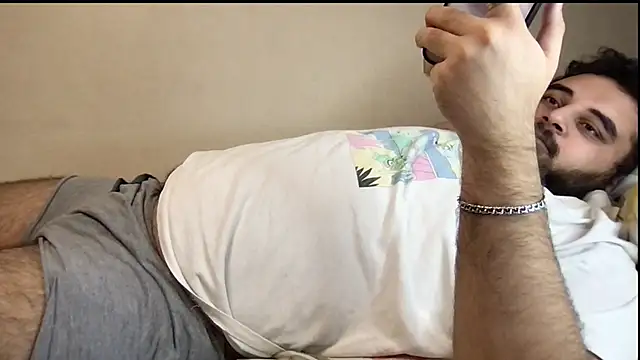 Snapshot of teddy_alan chatting on 10/25/25, 10:01 teddy alan online show from 10/25/25, 10:01