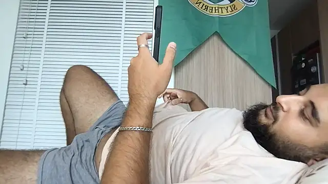 Snapshot of teddy_alan chatting on 02/18/26, 06:20 teddy alan online show from 02/18/26, 06:20