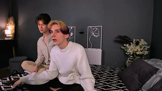 Snapshot of AndrewwCarter2 chatting on 02/14/26, 07:21 AndrewwCarter2 online show from 02/14/26, 07:21