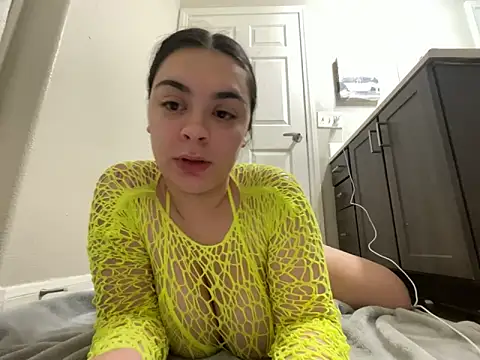 Snapshot of jasmine2badd chatting on 10/22/25, 04:46 jasmine2badd online show from 10/22/25, 04:46