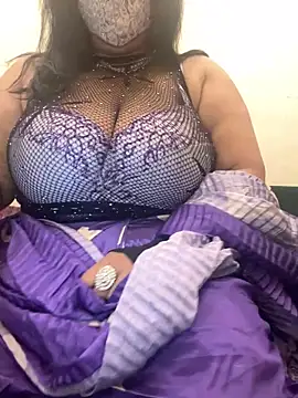 Snapshot of SnehaRai chatting on 11/24/25, 05:34 SnehaRai online show from 11/24/25, 05:34