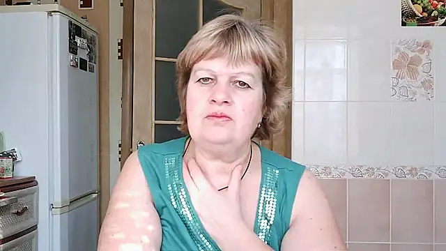 Snapshot of Ettie_Tonia chatting on 02/16/25, 11:59 Ettie Tonia online show from 02/16/25, 11:59