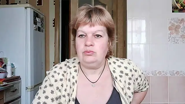 Snapshot of Ettie_Tonia chatting on 03/11/25, 09:02 Ettie Tonia online show from 03/11/25, 09:02